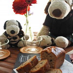 オーガニックパン工房　それいゆ - ボキらのお気に入り、
      帝塚山のオーガニックパンのお店『それいゆ』さん。
      パンを買いに行ったら、美味しそうなパウンドケーキが
      売られていたので買ってみました。