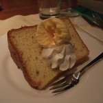 カサ・トリアングロ - シフォンケーキはオーナーシェフが毎日焼いています