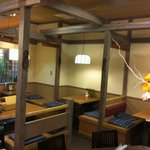 岩久本店 - 落ち着いた和の店内