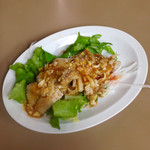 天遊 - バンバンジー(¥350)
      もう一品何かを、と考えて手頃な値段のこれを選んだのだが、これがまた美味しい！うれしい驚きであった。この店は本当に何を食べても間違いが無い。