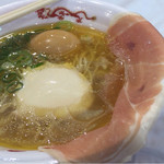 黄金の塩らぁ麺　ドゥエイタリアン - 