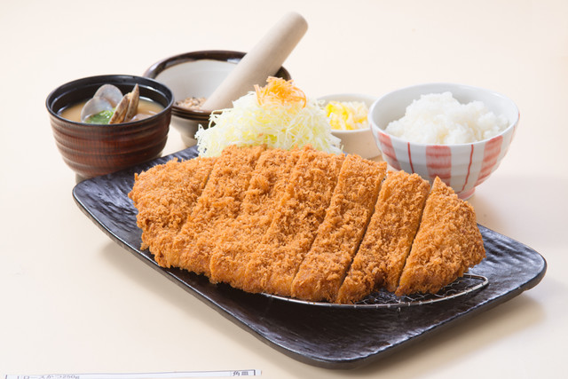Loites レストラン 飲食店の検索 わらじロースかつ定食1 580円 かつ時稲沢店