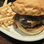 Burger＆Chicken JERRY’S UNO - チリチーズバーガー