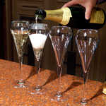 焼肉うしごろ - 宴開始。さっそくシャンパーニュのお出まし… 庶民派の私には、新鮮すぎます～