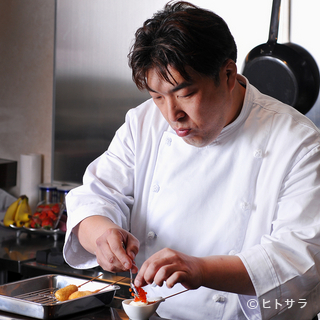 串揚げの美味しさをさらに引き立てる塩･ソース･醤油
