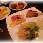 Eight Ricefield cafe - 