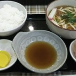 てまり - まりセット 下半分 天つゆ ミニうどん ご飯 沢庵 シューアイス