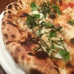 PIZZERIA E BAR BOSSO - 鶏肉とスナップエンドウ、モッツァレラの和風