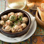 ピンゼ ロカ - マッシュルームのシェリー酒煮込み