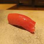 鮨 さいとう - 鮪中トロ握り