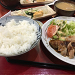 そば処 つる岡 - 焼肉定食。ご飯大盛り。