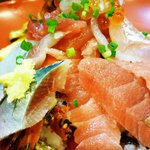 魚座屋 - 海鮮丼