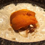 クラフタル - ランチコース 8316円 の鱈の白子、雲丹の石鍋沸騰マッシュルームソース仕立て