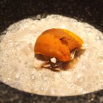 クラフタル - ランチコース 8316円 の鱈の白子、雲丹の石鍋沸騰マッシュルームソース仕立て