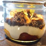 クラフタル - ランチコース 8316円 のフォアグラ、鴨の砂肝、菊芋のピュレ、バニラのエスプーマ 森と土に見立てたグラス仕立て