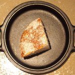 クラフタル - ランチコース 8316円 の全粒粉のパン