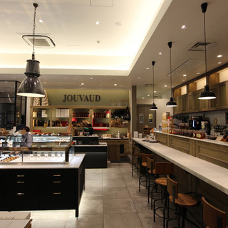 ラ・メゾン・ジュヴォー_2