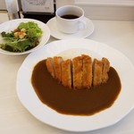 コーチャンフォー新川通り店 インターリュードー - カツカレー(1080円)です。