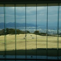 ザ・テラス - ロビーに入ると正面にこの景色。この景色を眺めながらのランチです。