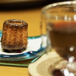 RESTAURANT hidamarino - 食後のカヌレとコーヒー