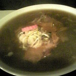 盧山 - 醤油らーめん　600円