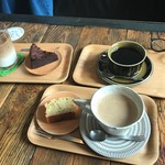 ひだまりコーヒースタンド - ワッチと私と鹿ちゃんの分♪