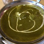 ラズマハル - ★チーズナンセット（ほうれん草チキン・辛口・アイスチャイ（990円）★