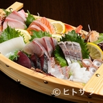 Izakaya Aiueo - 日本海の新鮮な魚介、鳥取和牛や大山ハーブ鶏など地元の食材