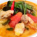 ロムアロイ - 「トムヤムガイ」：鶏肉入り。トムヤンクンよりコクが有って、口当たりもまろやか！