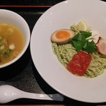 香草つけ麺  バジル＆トマト