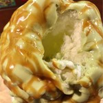 ブン ブン ブラウ カフェ ウィズ ビーハイヴ - 中は綺麗に空洞♡