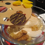 ラ ターブル ドゥ ジョエル・ロブション - ポム キャラメリゼとそのジュレ、アールグレイのムースとタタンのソルベを添えて