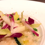 創作イタリアン Gemelli - 魚介系のチーズリゾット 少しの塩味とサラダとリゾットが合わさったときの絶妙な食感