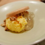 虎白 - はっさくのアイスとくるみのリキュールのゼリーを最中で