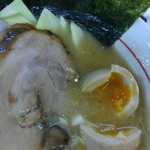 うまいらーめん800円味玉トッピング