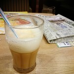 ガスト - アイスカフェオレ。