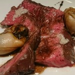 バール ウギャッデ - 牛ハラミと牡蠣のカーペットバックステーキ イタリア風