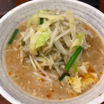 旨辛ラーメン 表裏 - 