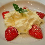 ラ・ベットラ・ダ・オチアイ - スペシャルドルチェ(苺のロマノフ)