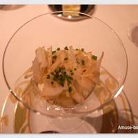 ロオジエ - "マグロのタルタルとカリフラワーのムースのパフェ仕立て"①