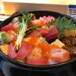 鮨処 銀座福助 - 本日はばらちらし丼