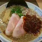 セアブラノ神 伏見剛力 - 背脂煮干しそば＋麻婆トッピングです。