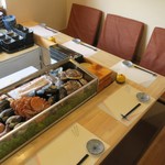 Iroha Sushi - カウンター席だけです