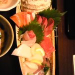 浜商 - お刺身定食だったかな。１０００円ちょっとだったと思う