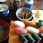 Sennari Zushi - すし定食　このボリュームで1200円は安いっ！！餅入りの茶碗蒸し、はまりました♪　2017/03/19