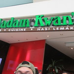 Madam Kwan's - お店看板