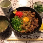 お食事処 おくい - モツ丼