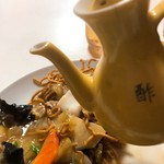 白虹飯店 - 後半は体が柔らかくなるように酢を入れてみました