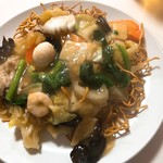 白虹飯店 - 五目かた焼きそば（600）