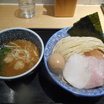 特製濃厚魚介つけめん（大盛り）